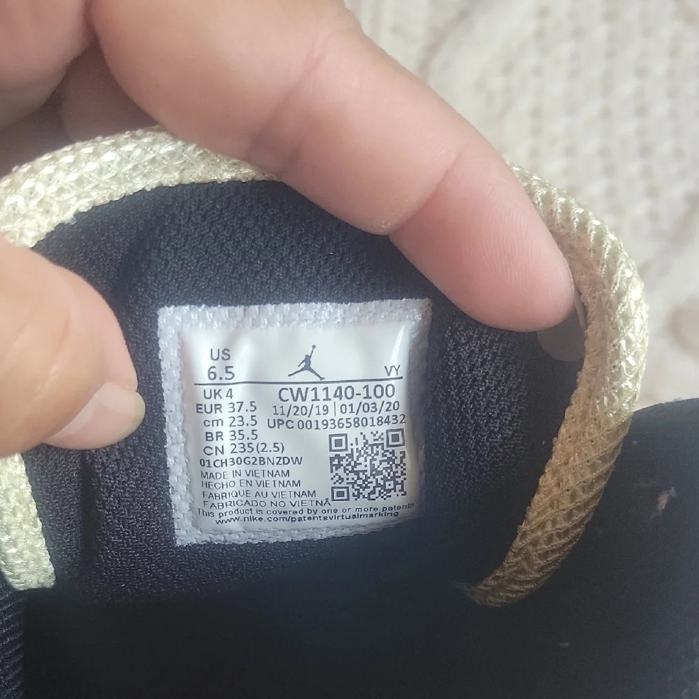 Nike Air Jordan Sneakers with Gold and Black Accents SZ 6.5
